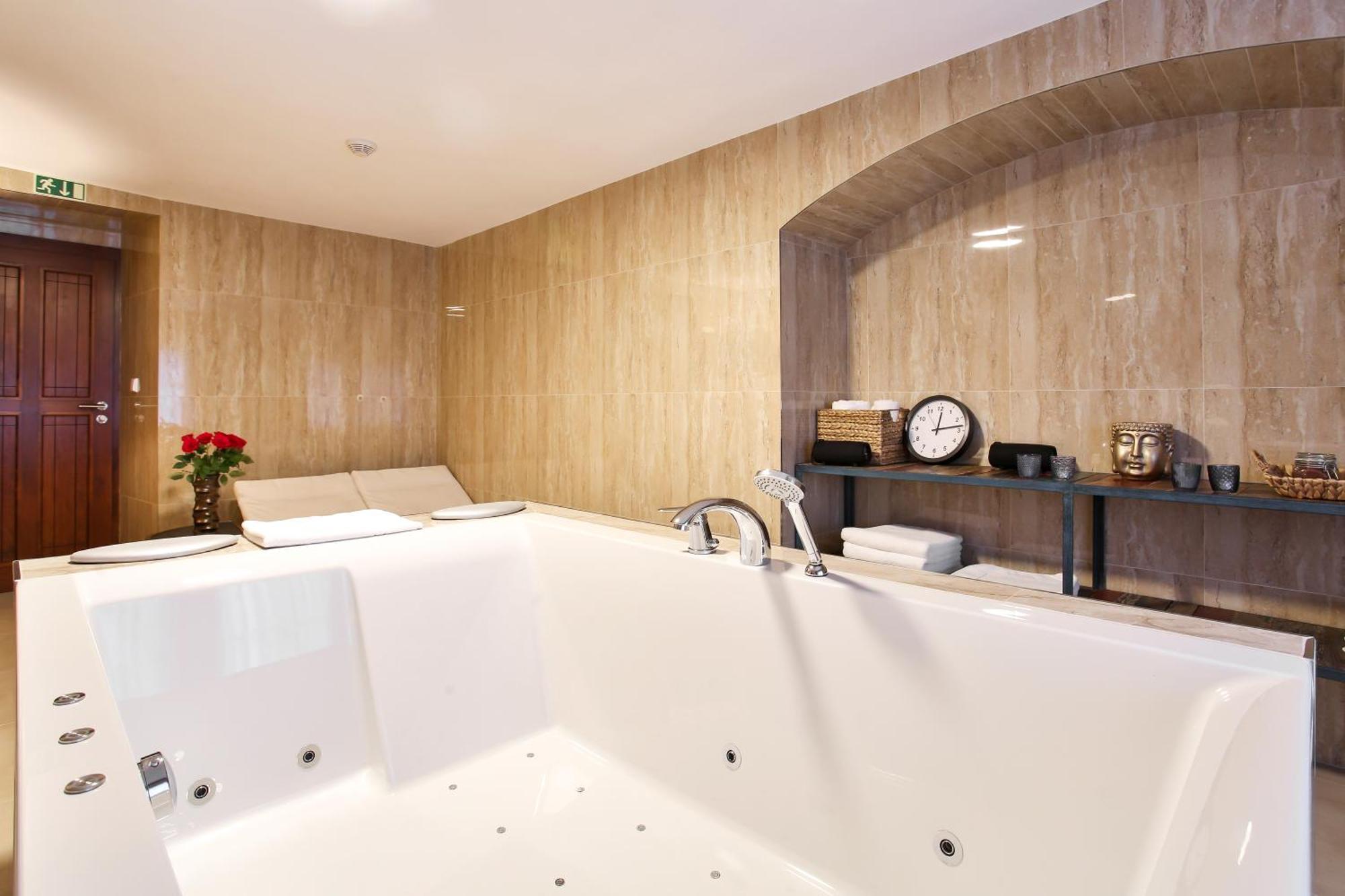 Castle Hotel & Wellness Poděbrady Dış mekan fotoğraf