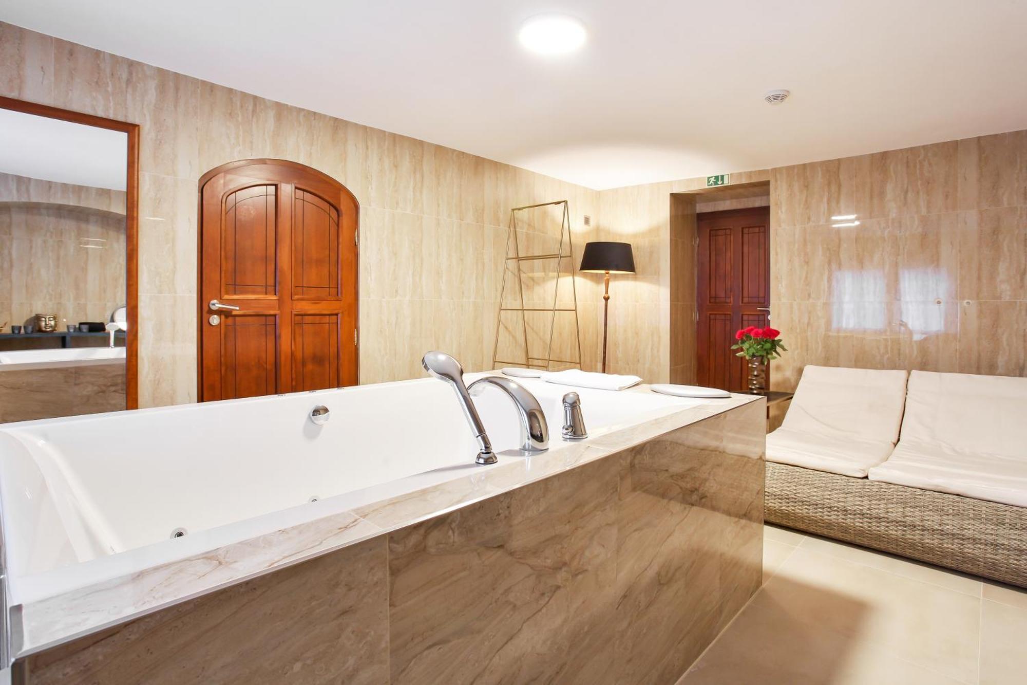 Castle Hotel & Wellness Poděbrady Dış mekan fotoğraf