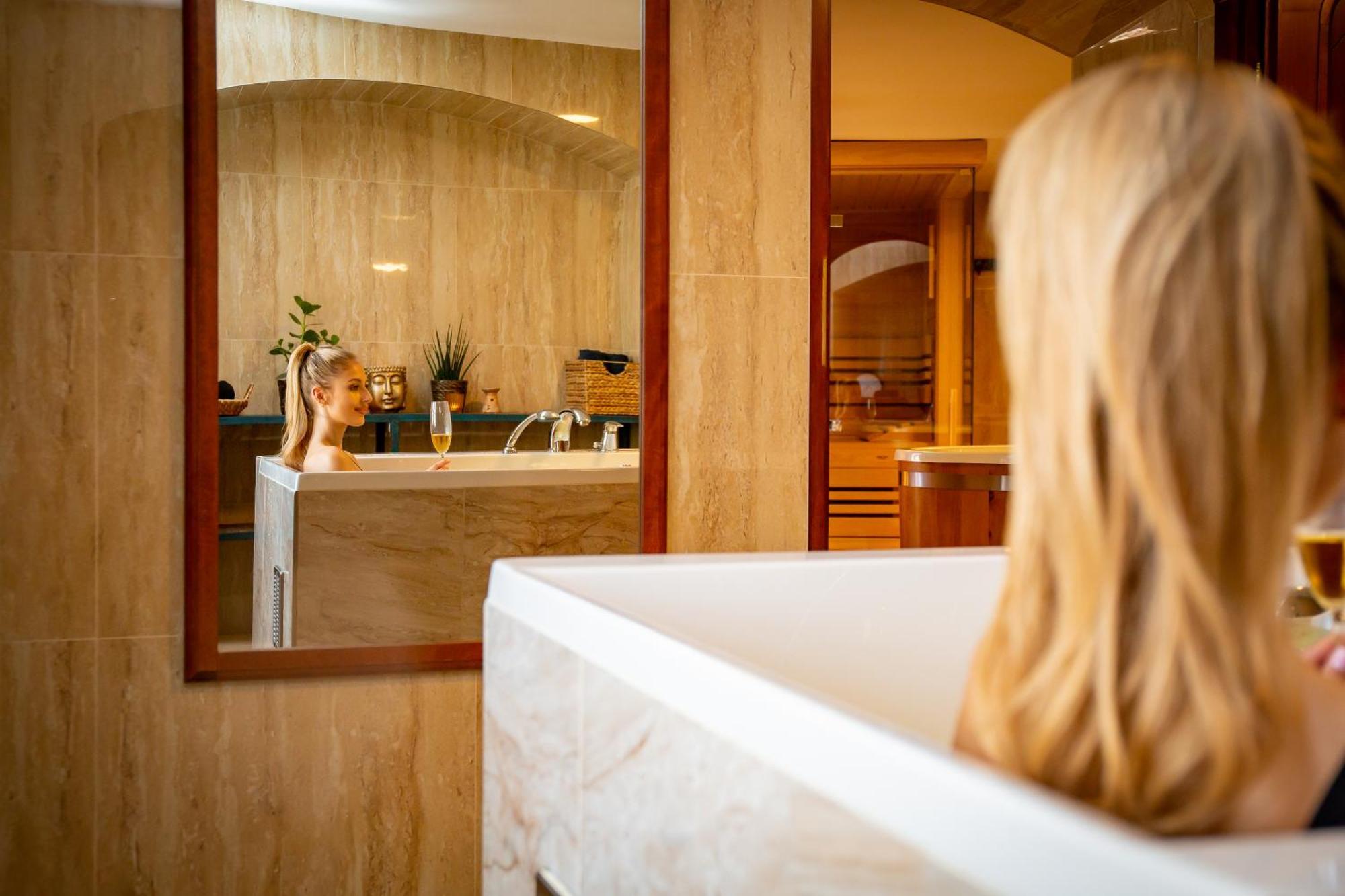 Castle Hotel & Wellness Poděbrady Dış mekan fotoğraf
